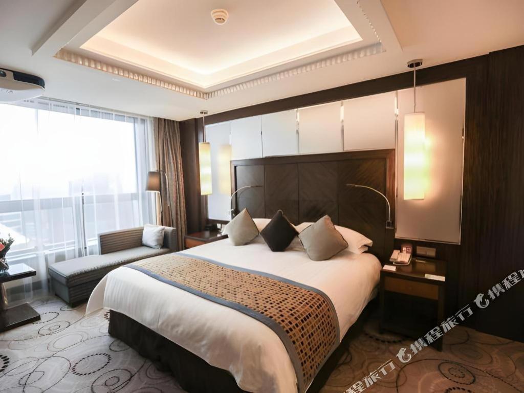 Grand Soluxe Zhongyou Hotel Šanghaj Exteriér fotografie